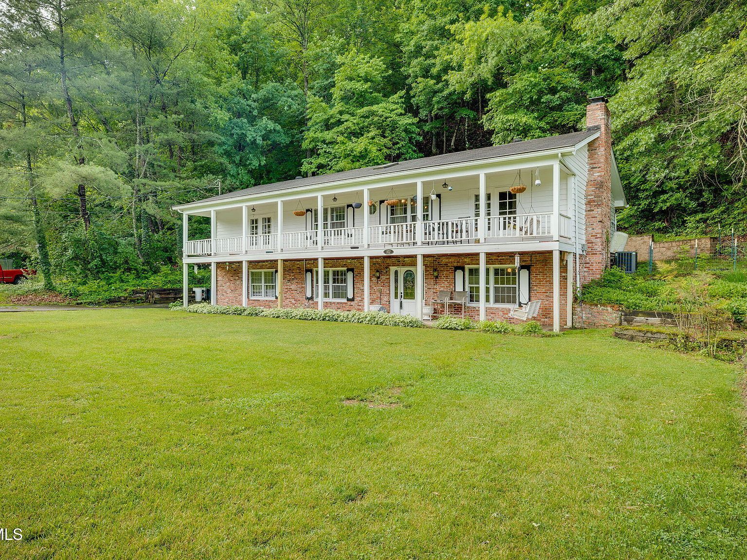 102 Hidden Valley Rd Bristol, TN 37620 - Thumbnail 3