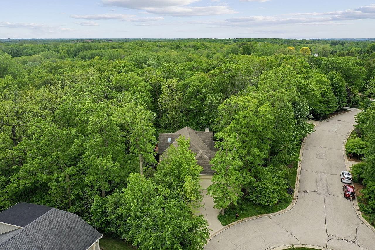 6527 Hillwood Ct Mount Pleasant, WI 53403 - Thumbnail 3