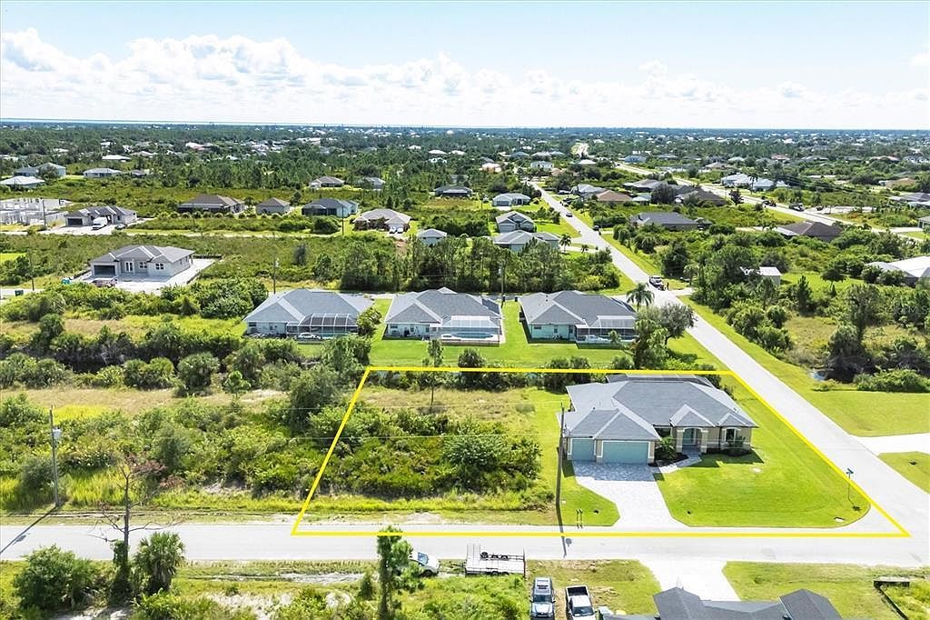 8374 Agate St Port Charlotte, FL 33981 - Thumbnail 3