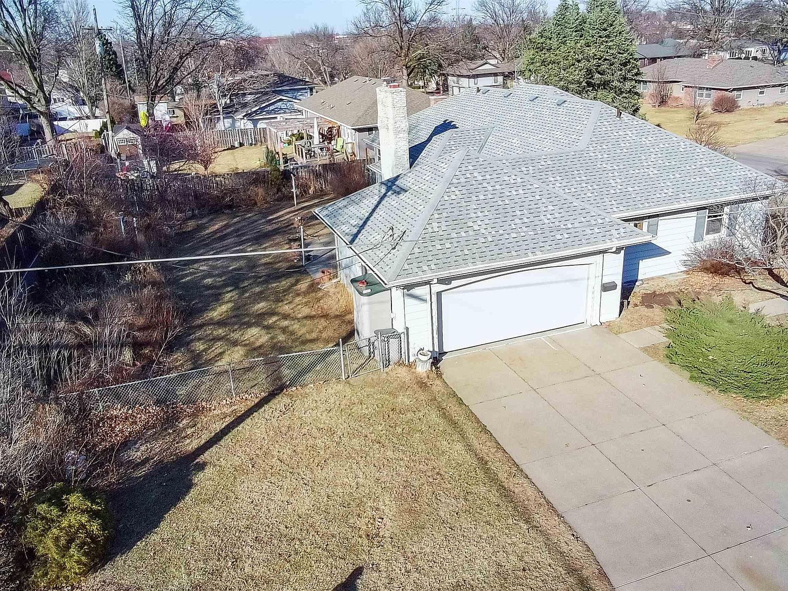 4908 N 103rd St Omaha, NE 68134 - Thumbnail 3