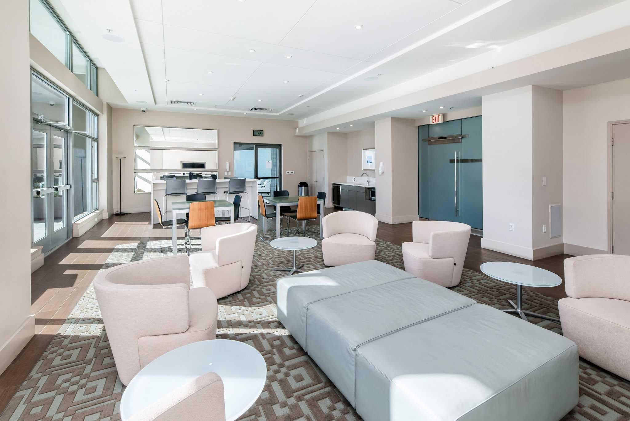 575 Sixth Avenue unit 404, San Diego, CA, USA, 92101 - Thumbnail 3