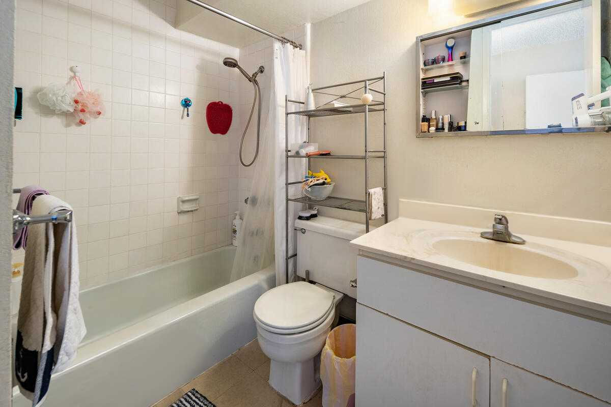 1617 Kapiolani Boulevard Unit #1801,, Honolulu, HI, 96814 - Thumbnail 4