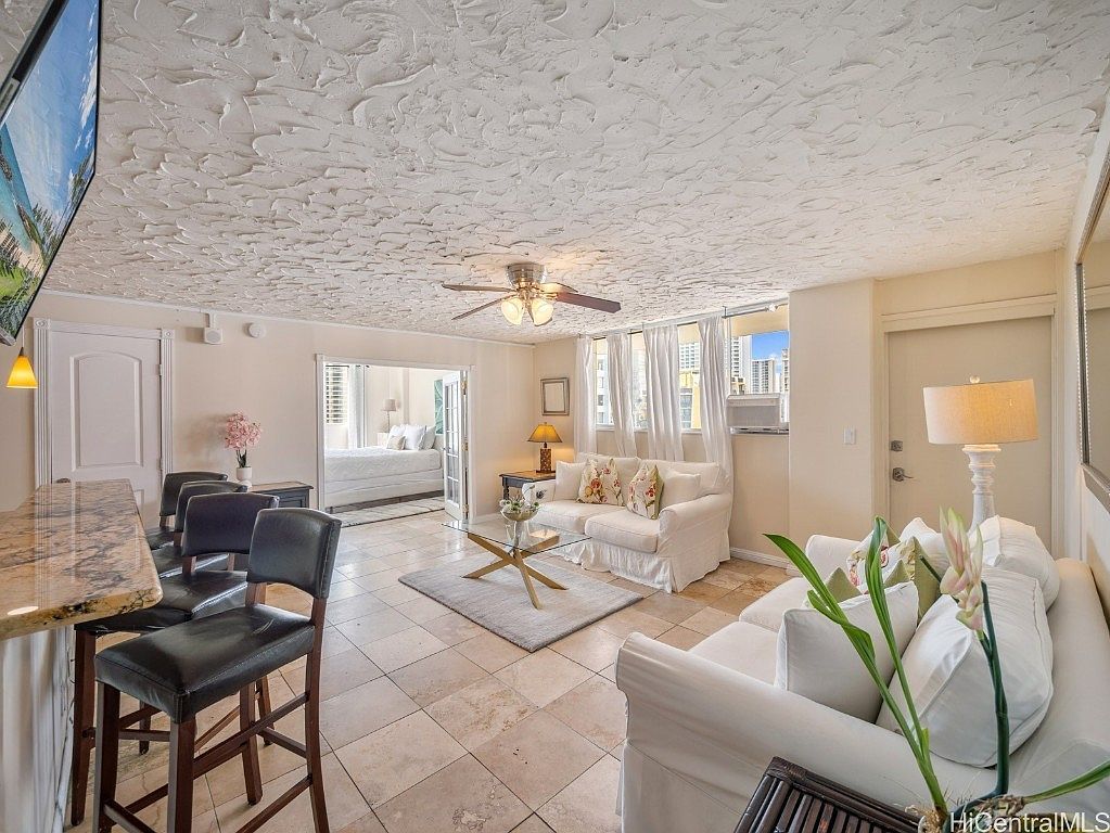 2442 Kuhio Ave APT 1101 Honolulu, HI 96815 - Thumbnail 3