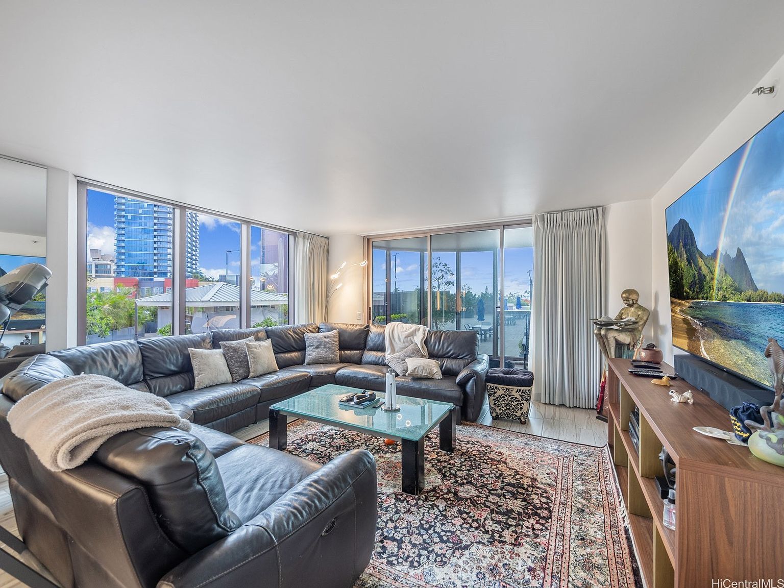 425 South St APT 501 Honolulu, HI 96813 - Thumbnail 3