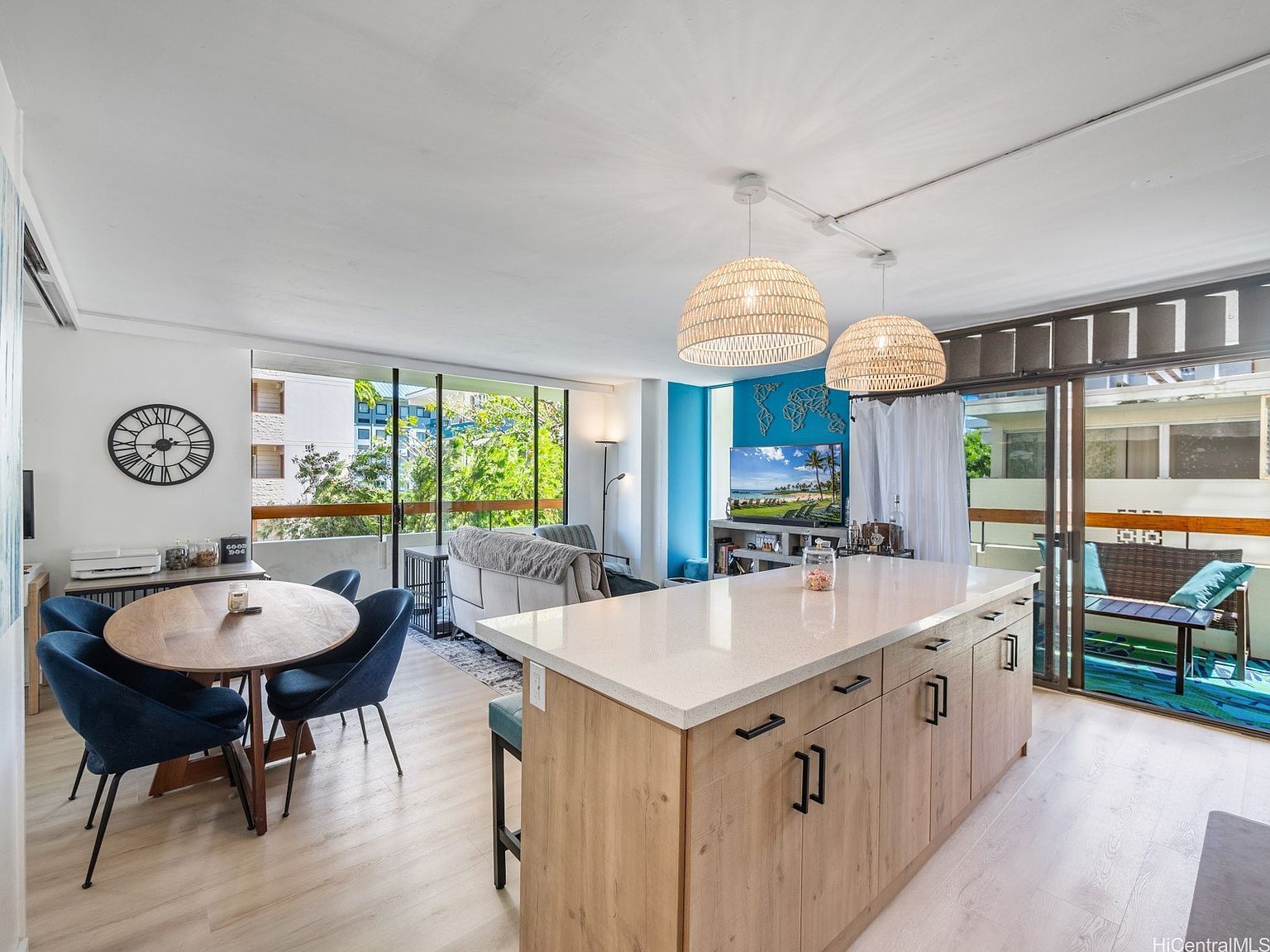 2029 Ala Wai Blvd APT 304 Honolulu, HI 96815 - Thumbnail 3