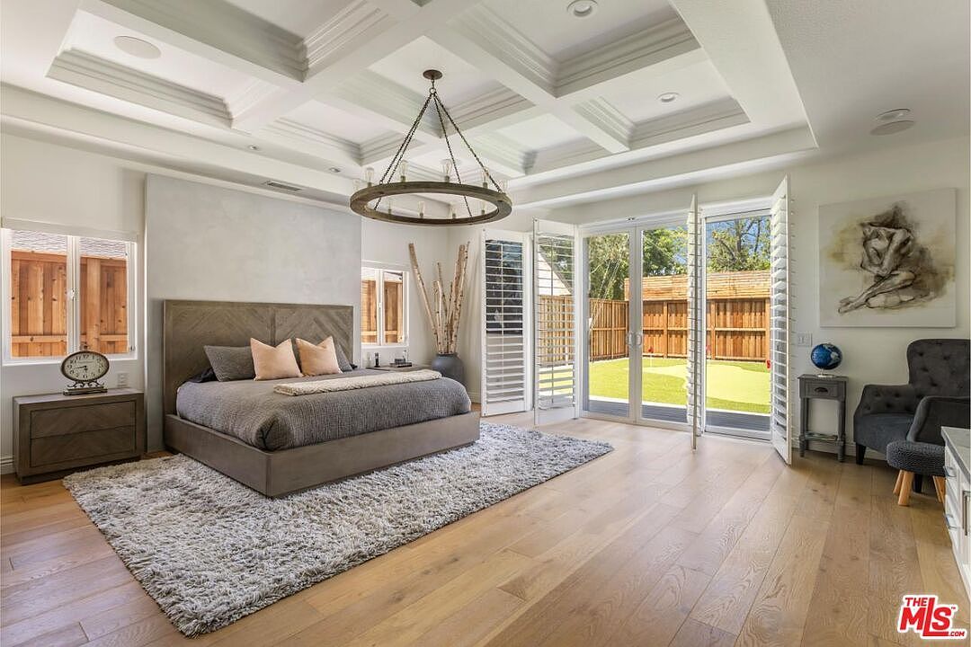 22623 Califa St Woodland Hills, CA 91367 - Thumbnail 3