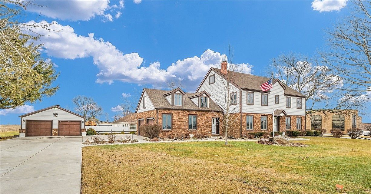 620 Odd Fellow Rd Mattoon, IL 61938 - Thumbnail 3