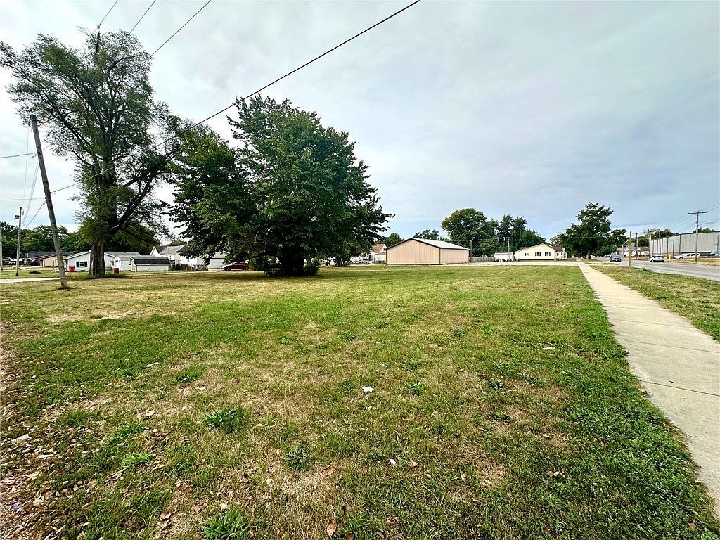 2901-2909 Marshall Ave Mattoon, IL 61938 - Thumbnail 3