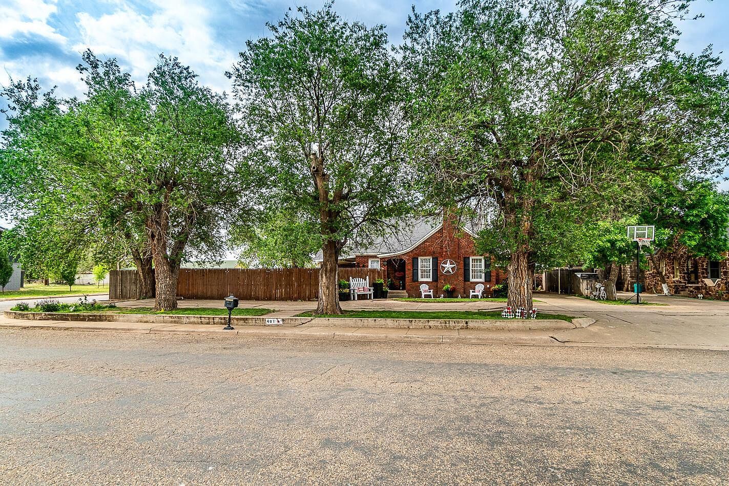 401 W Jones St Dimmitt, TX 79027 - Thumbnail 3