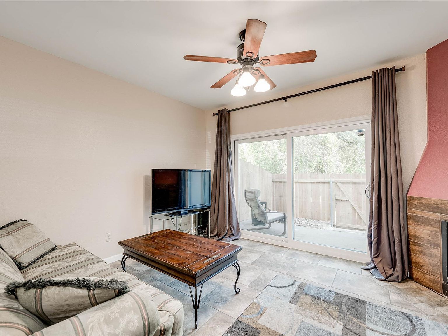 11821 Bittern Holw APT 34 Austin, TX 78758 - Thumbnail 3