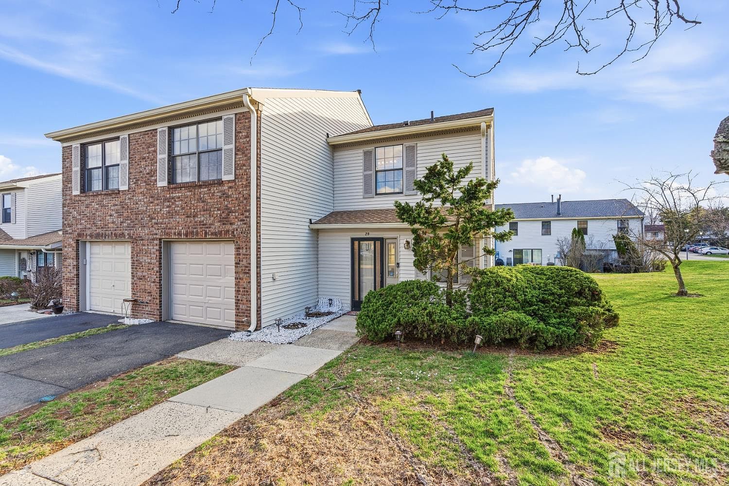 29 Exeter Ct Somerset, NJ 08873 - Thumbnail 3