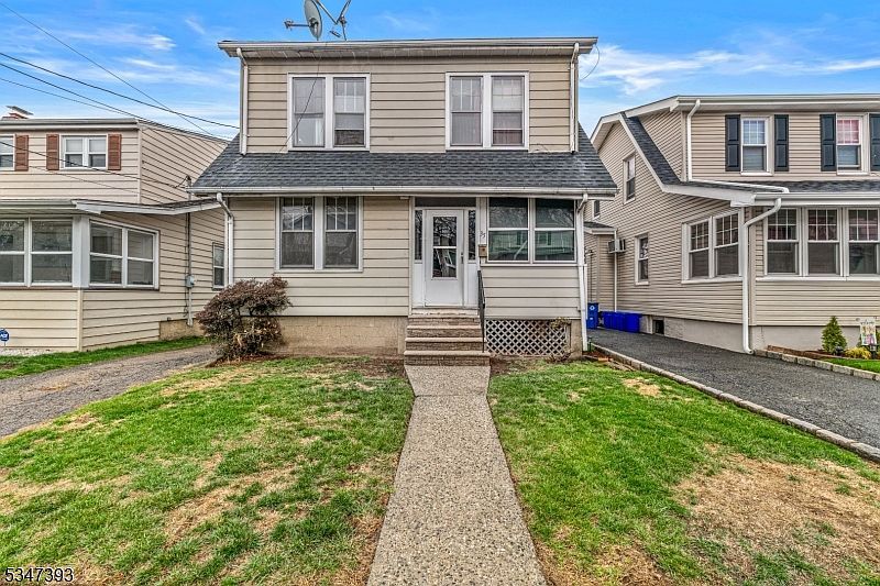 35 Perry St Belleville, NJ 07109 - Thumbnail 3