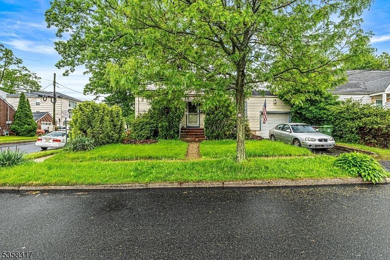 801 Clark St Linden, NJ 07036 - Thumbnail 3