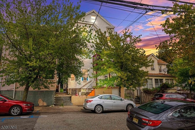 13 Garrison St Paterson, NJ 07522 - Thumbnail 3