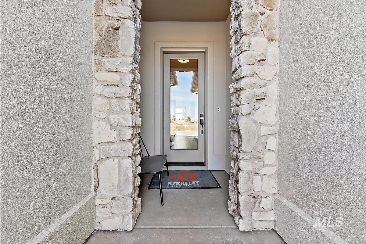 11452 S Saylis Pl Kuna, ID 83634 - Thumbnail 3