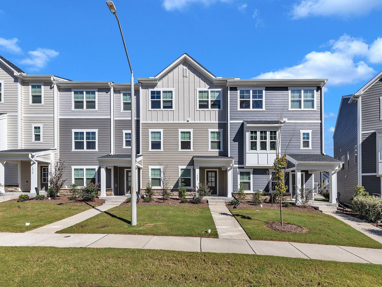 1723 Starlit Sky Ln Cary, NC 27519 - Thumbnail 3