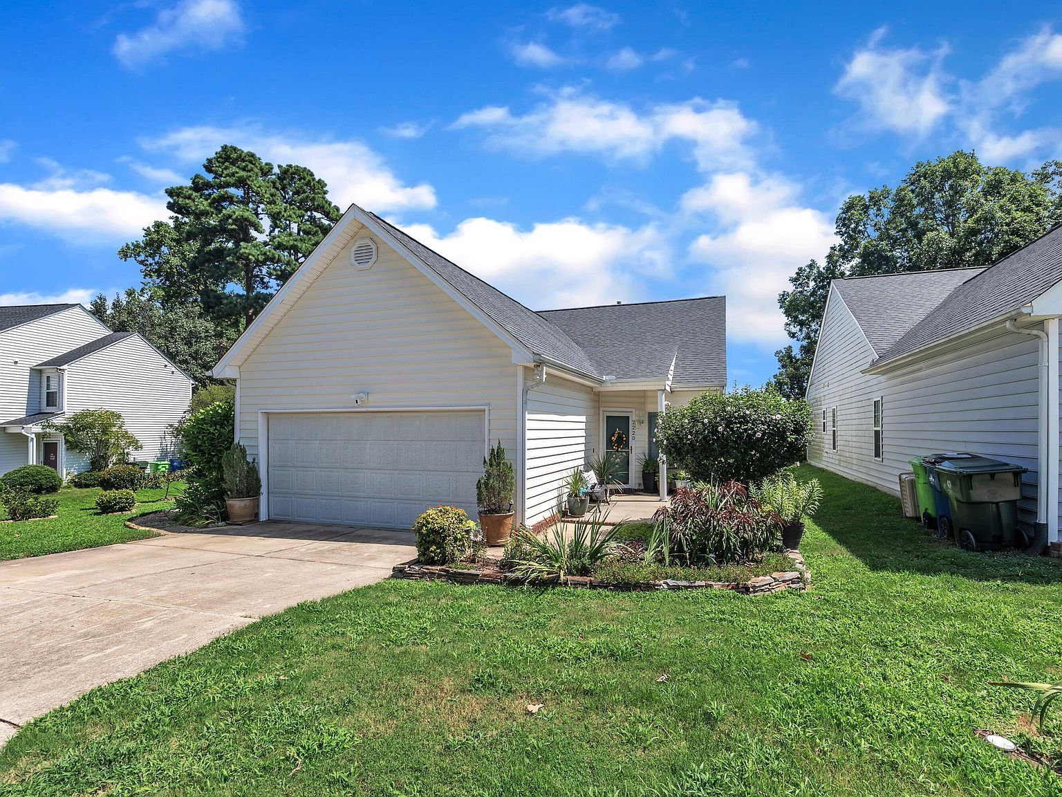 2220 Castle Pines Dr Raleigh, NC 27604 - Thumbnail 3