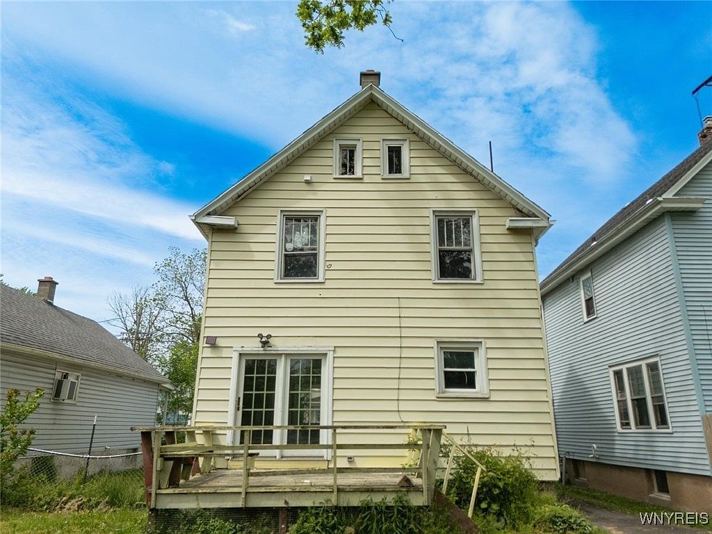 2215 South Ave Niagara Falls, NY 14305 - Thumbnail 3