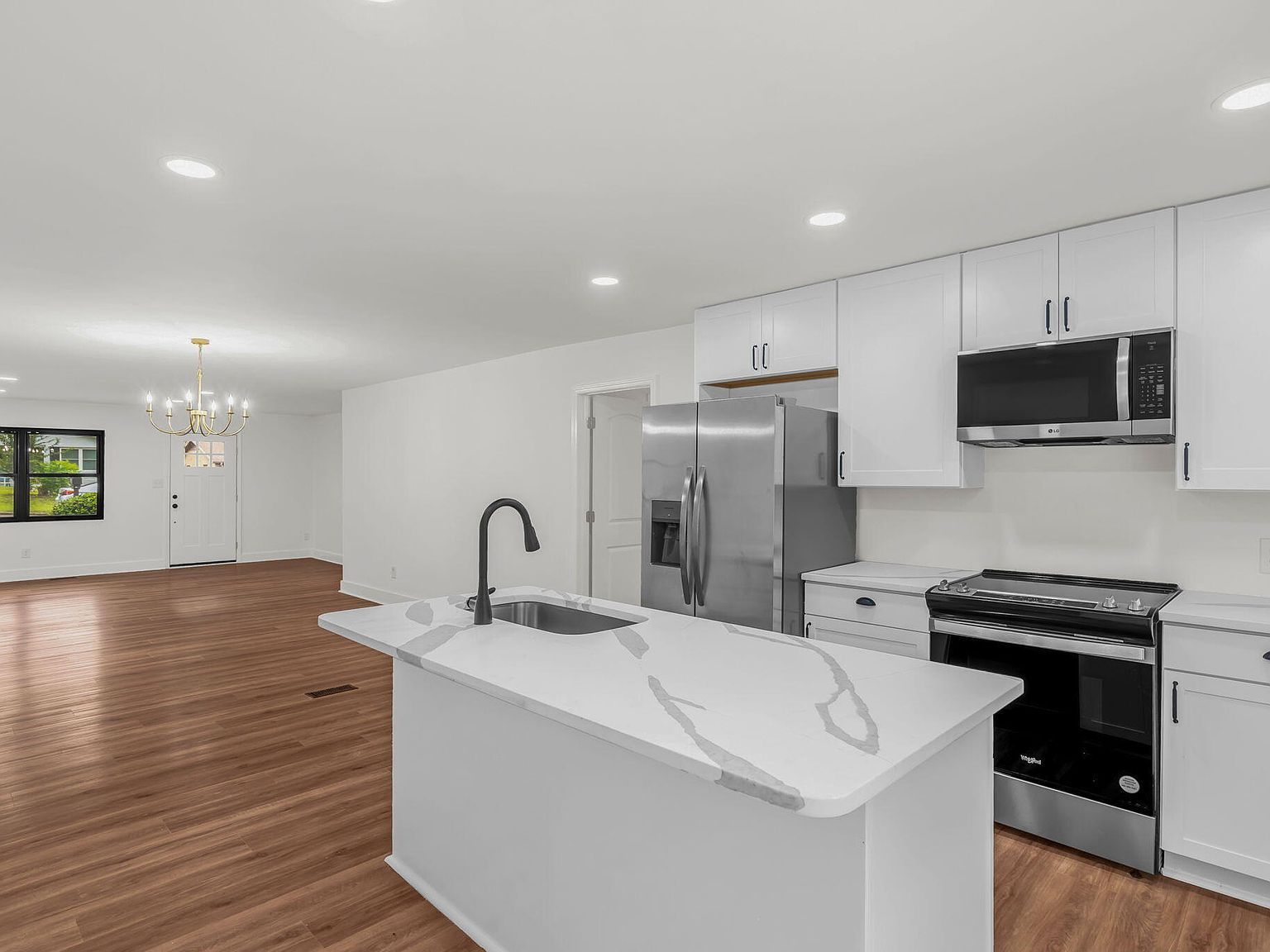 815 Corona St Durham, NC 27707 - Thumbnail 3