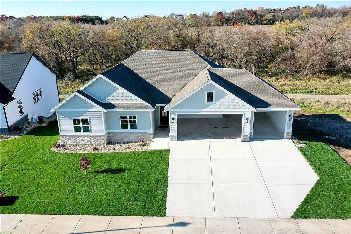 821 Westbridge Trl Waunakee, WI 53597 - Thumbnail 3