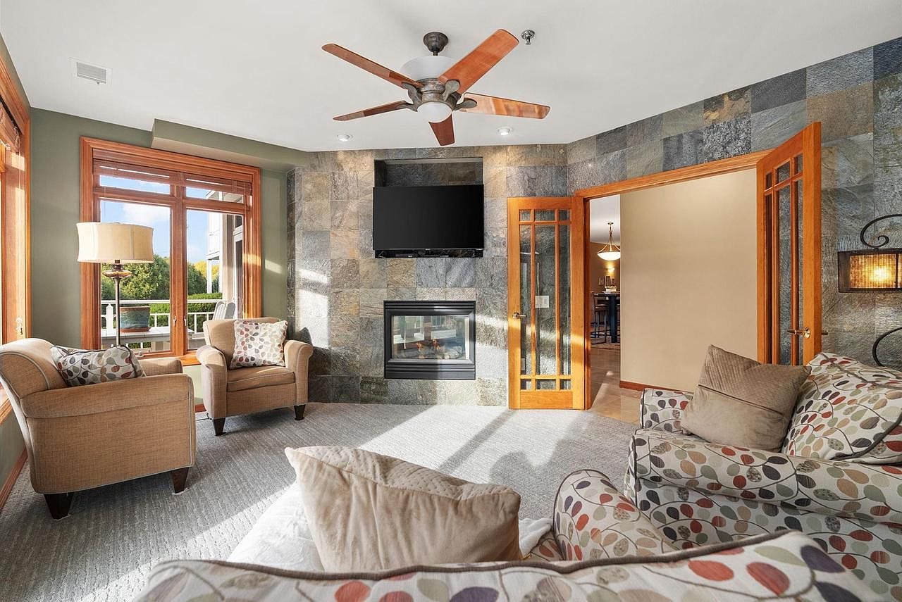 5355 Hansons Lndg APT 104 Madison, WI 53704 - Thumbnail 3