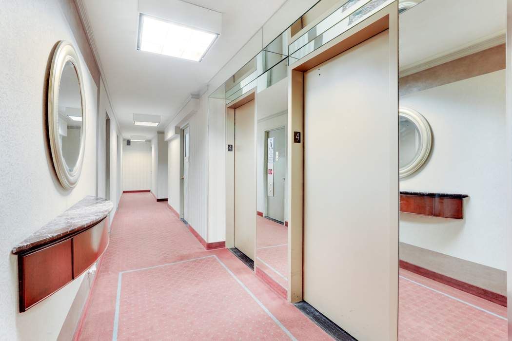 301 East 63rd Street, New York, NY, USA, 10065 - Thumbnail 3