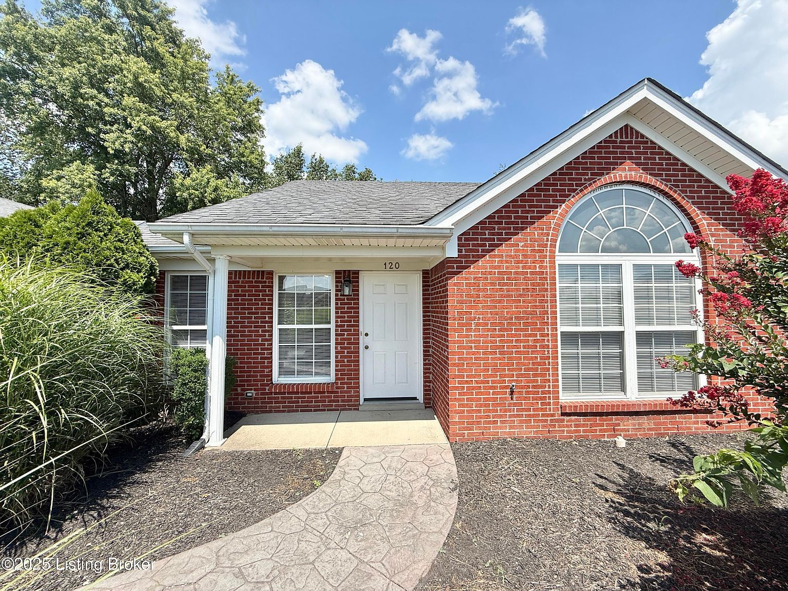 120 Woodlake Ct Mount Washington, KY 40047 - Thumbnail 3