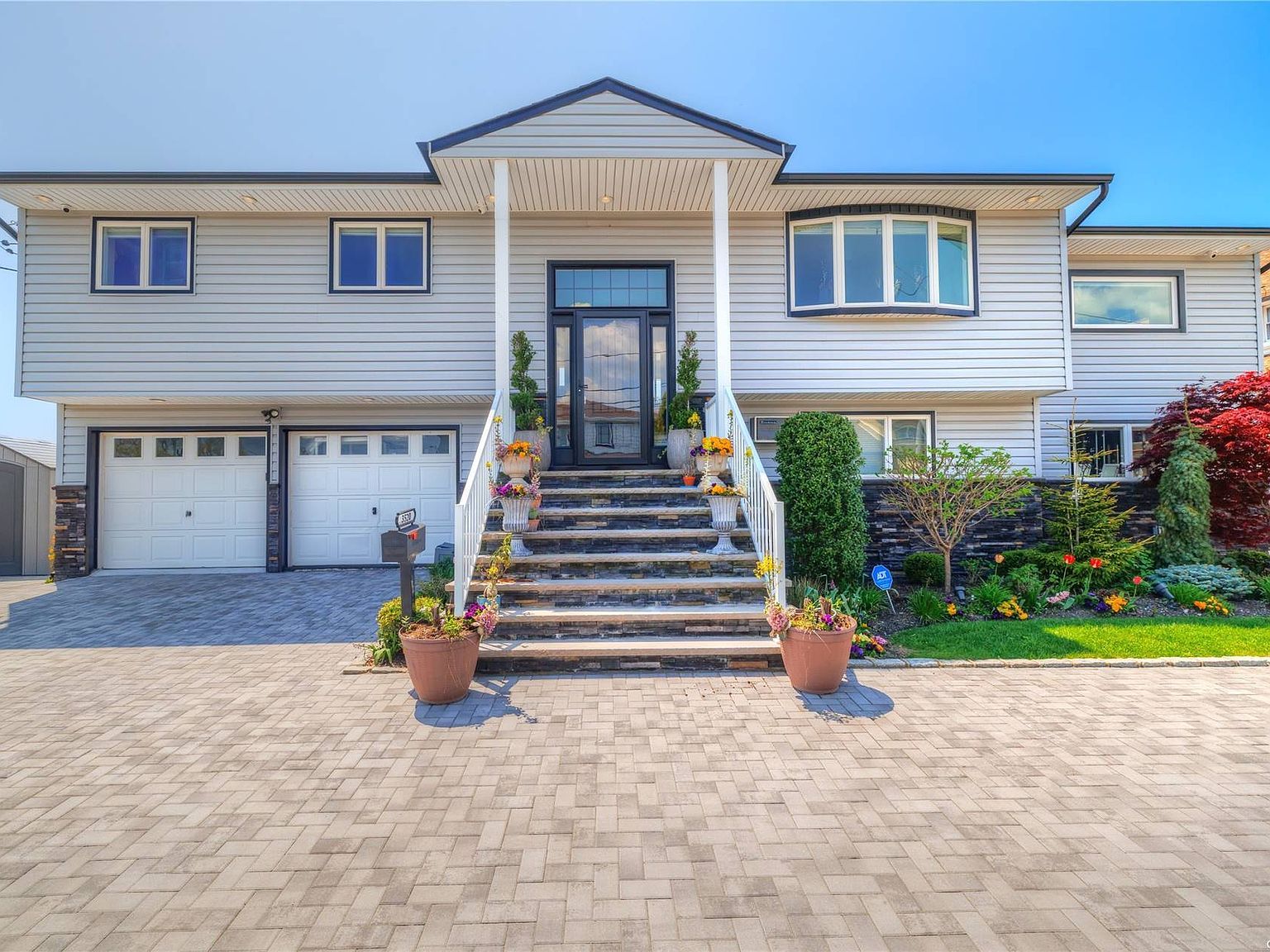 3520 Anchor Pl Oceanside, NY 11572 - Thumbnail 3