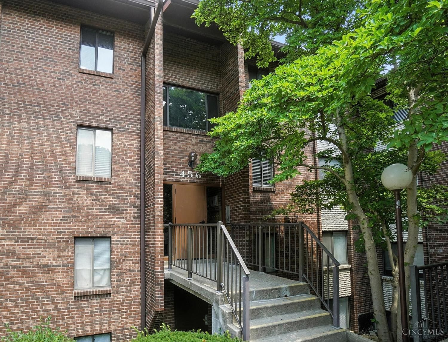 456 Grand Ave UNIT 2 Cincinnati, OH 45205 - Thumbnail 3