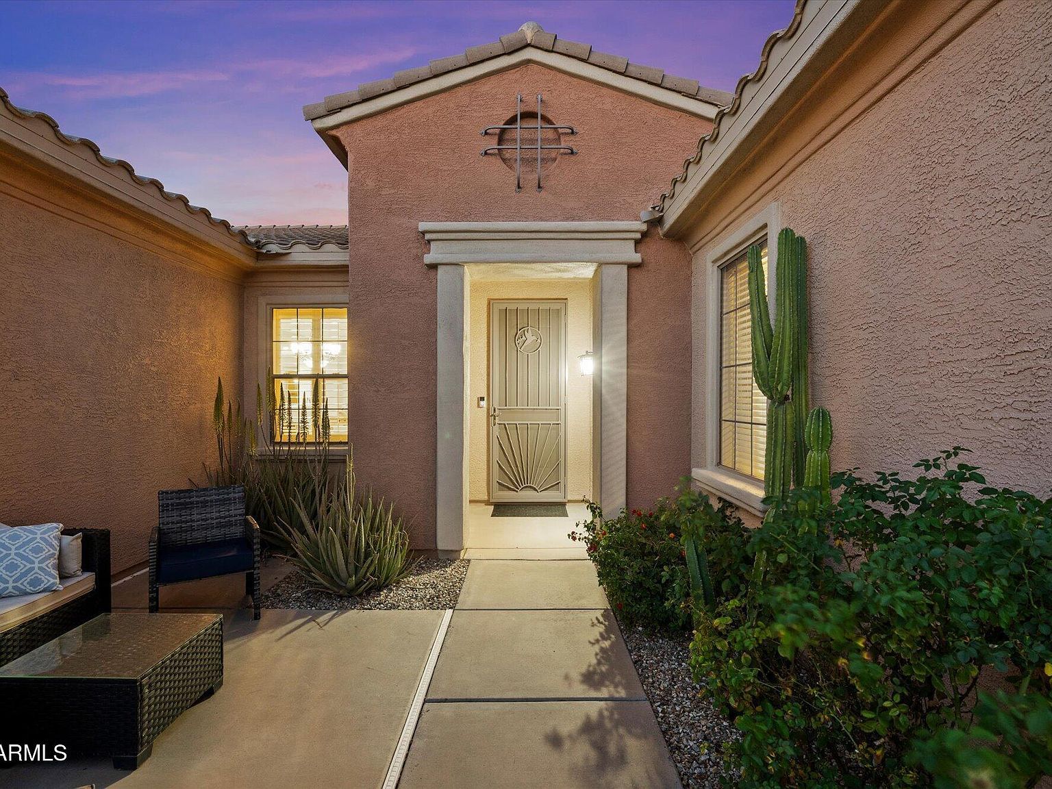 16418 W Desert Lily Dr Surprise, AZ 85387 - Thumbnail 3