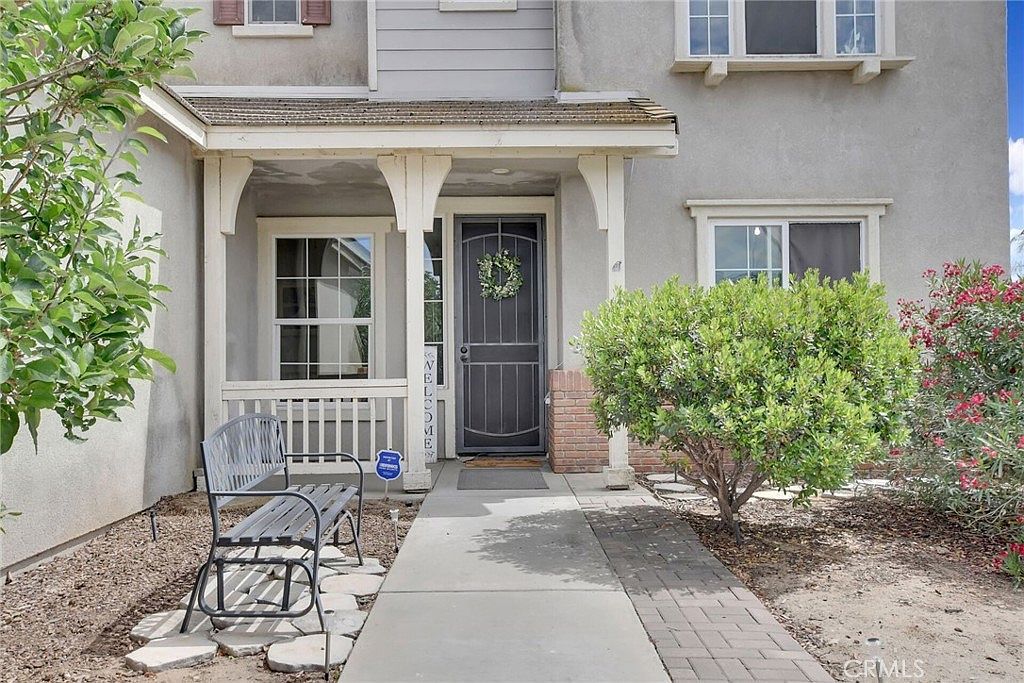 1447 Birmingham Dr Perris, CA 92571 - Thumbnail 3