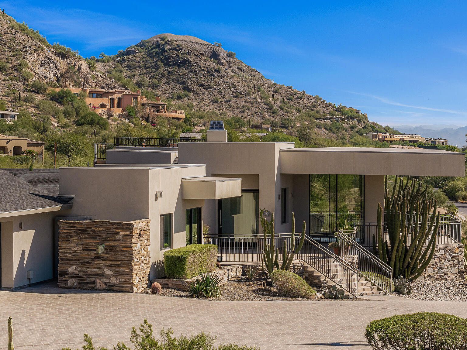 5826 E Indian Bend Rd Paradise Valley, AZ 85253 - Thumbnail 3