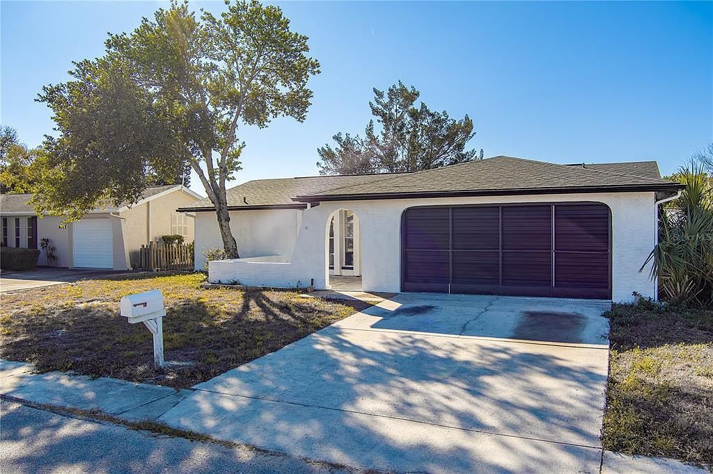 8234 Medford Dr Port Richey, FL 34668 - Thumbnail 3