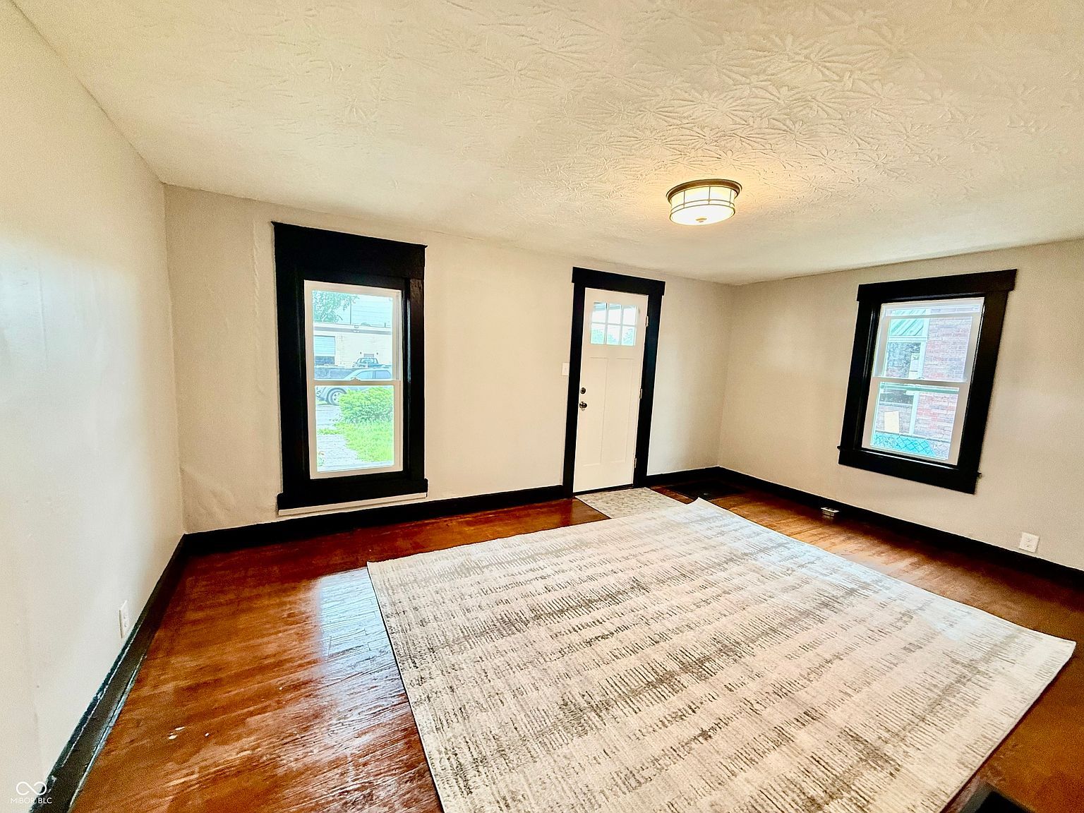 611 Knox St Indianapolis, IN 46227 - Thumbnail 3