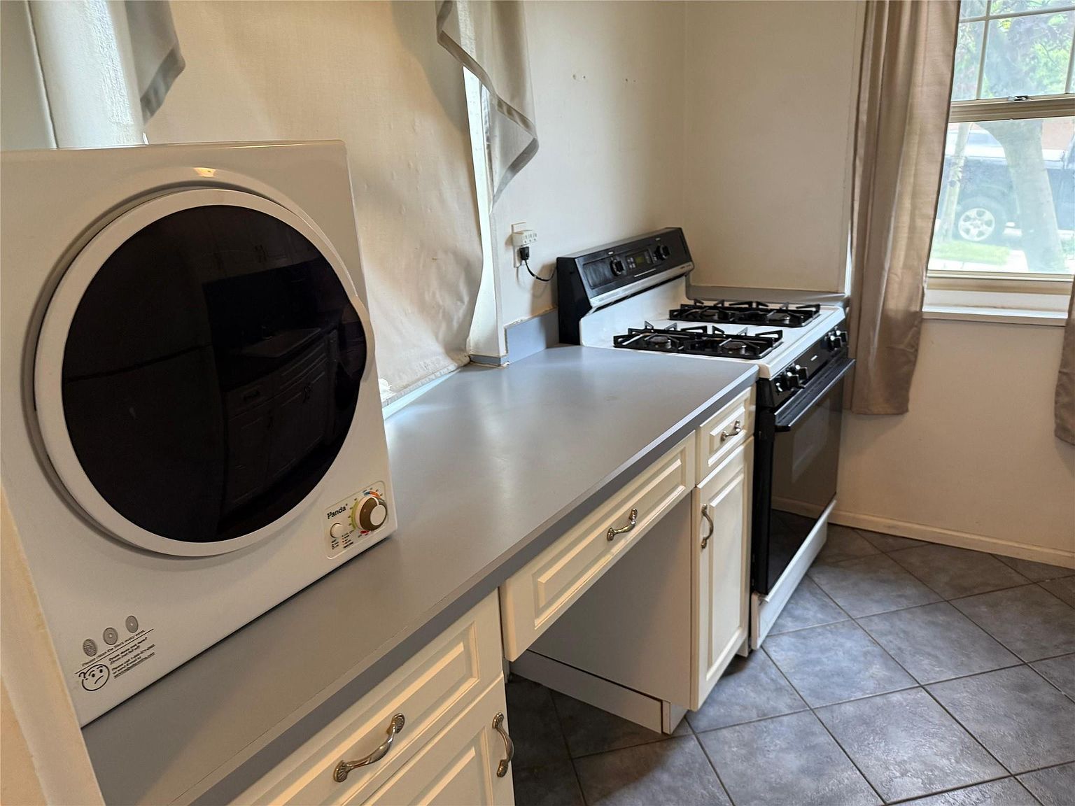 57-03 Marathon Pkwy #250 Little Neck, NY 11362 - Thumbnail 3