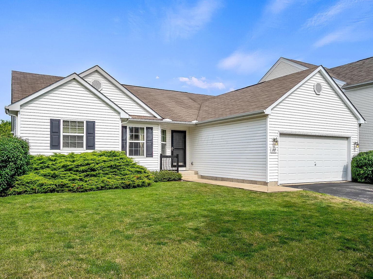 207 Stockard Loop Delaware, OH 43015 - Thumbnail 3