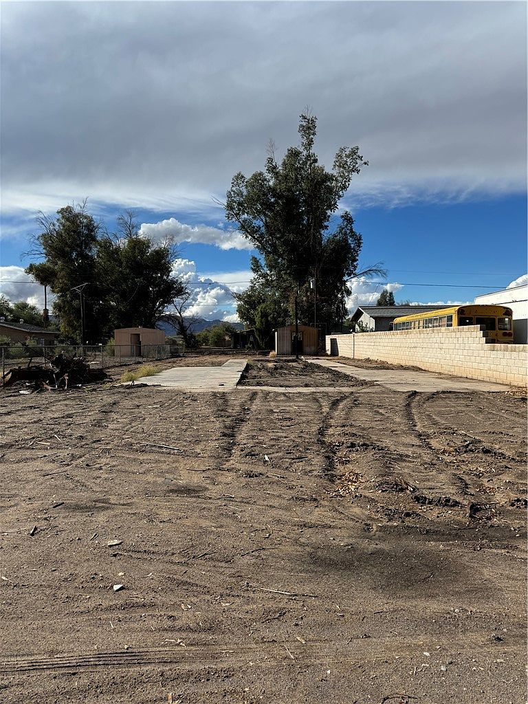 10561 S Fremont Rd Mohave Valley, AZ 86440 - Thumbnail 3