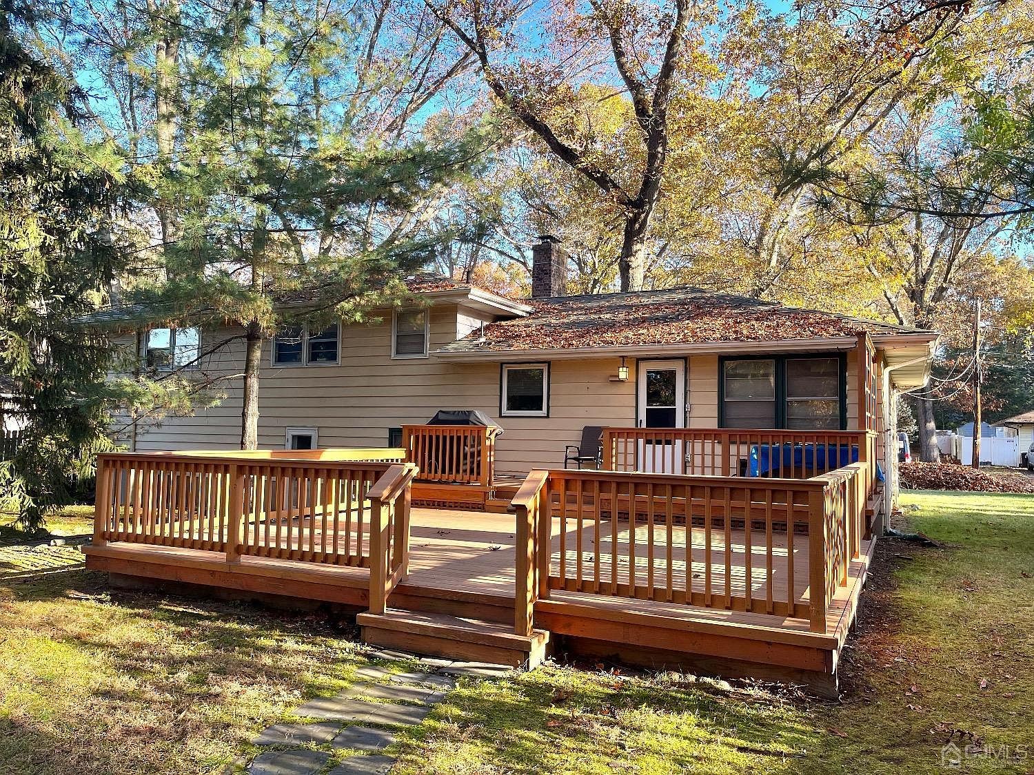 2 Ann Ter Milltown, NJ 08850 - Thumbnail 3