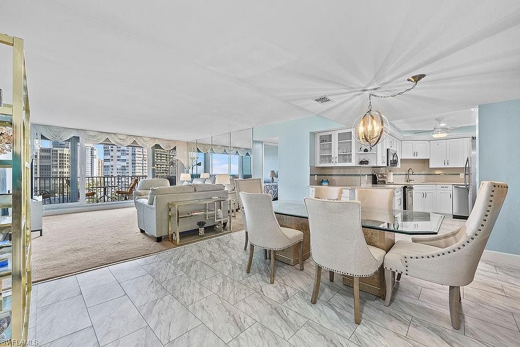 4005 Gulf Shore Blvd N APT 805 Naples, FL 34103 - Thumbnail 3