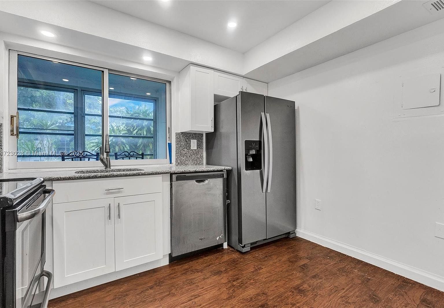 9090 Lime Bay Blvd APT 211 Tamarac, FL 33321 - Thumbnail 3