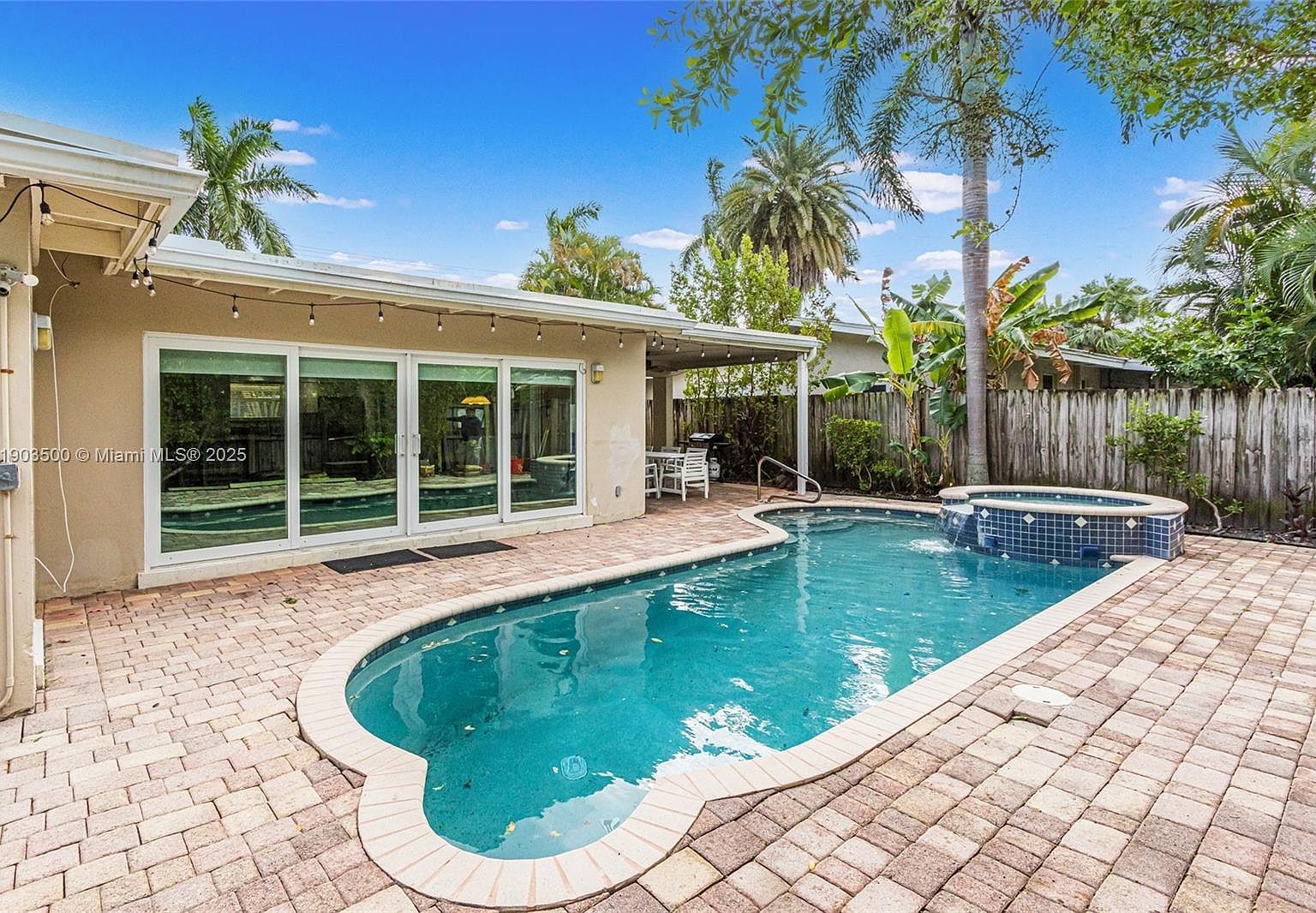 906 N 13th Ave Hollywood, FL 33019 - Thumbnail 3