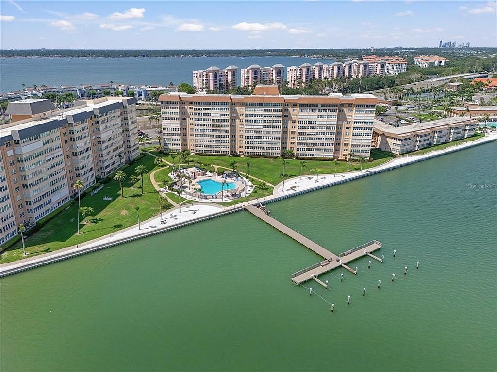 5130 Brittany Dr S APT 604 Saint Petersburg, FL 33715 - Thumbnail 3