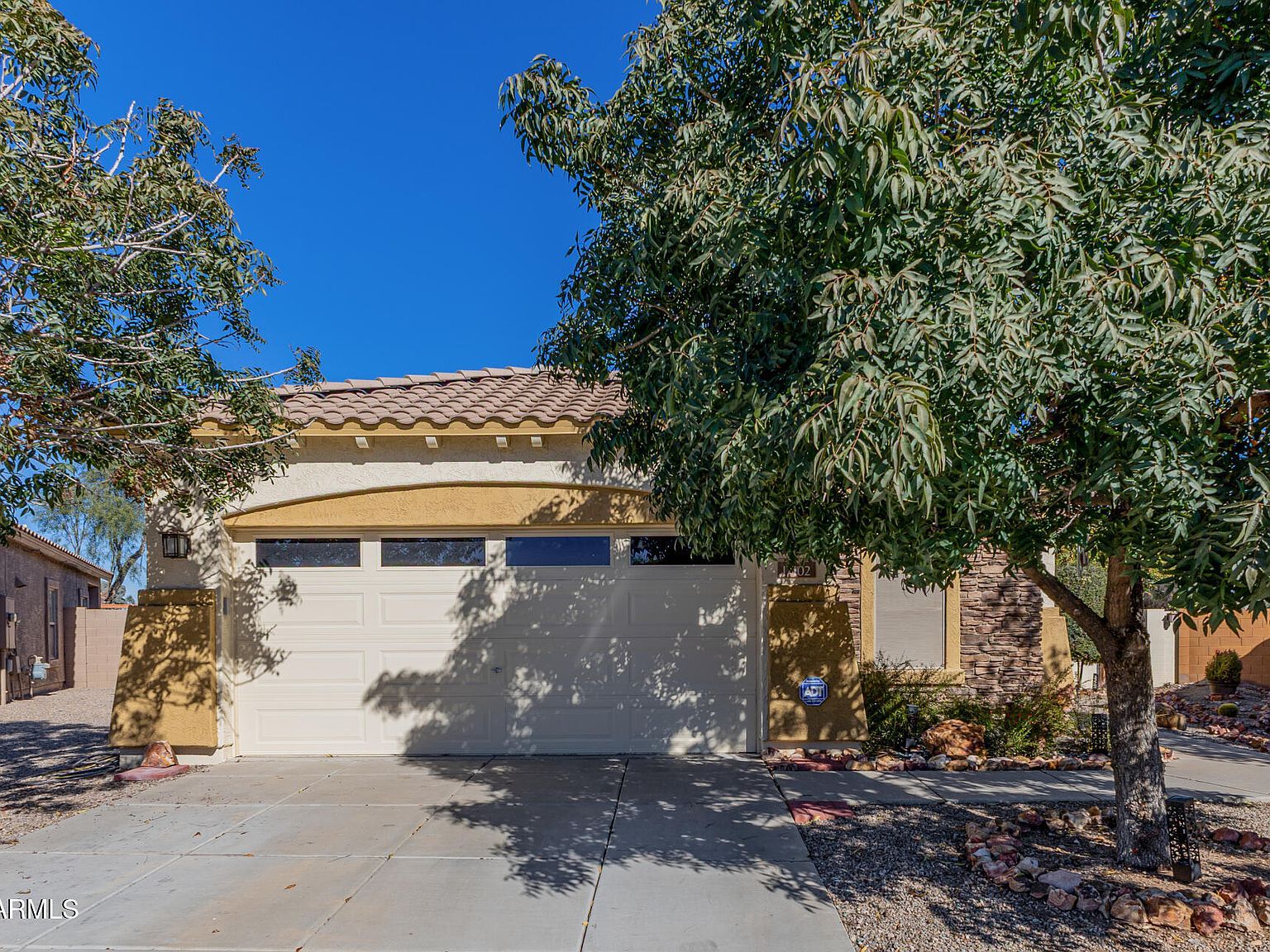 17102 W Saguaro Ln Surprise, AZ 85388 - Thumbnail 3