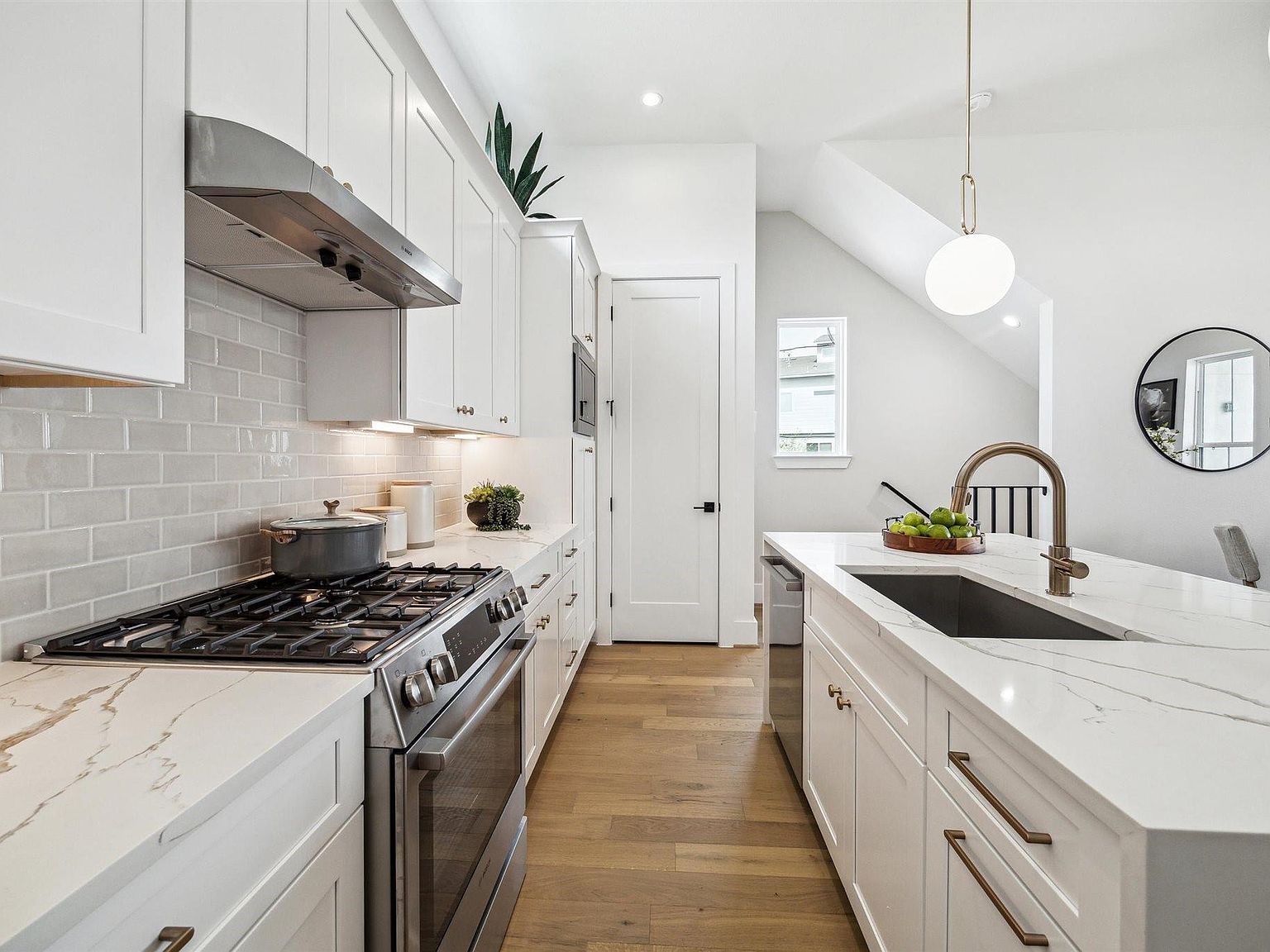 2220 Dennis St Houston, TX 77004 - Thumbnail 3