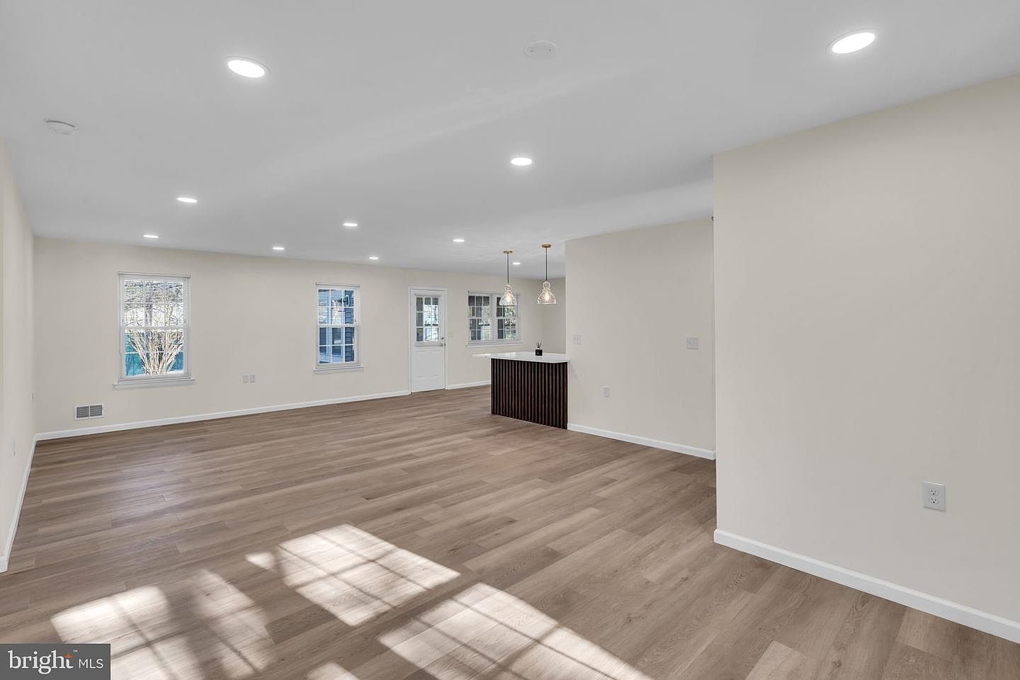 38 Sheffield Dr Forked River, NJ 08731 - Thumbnail 3