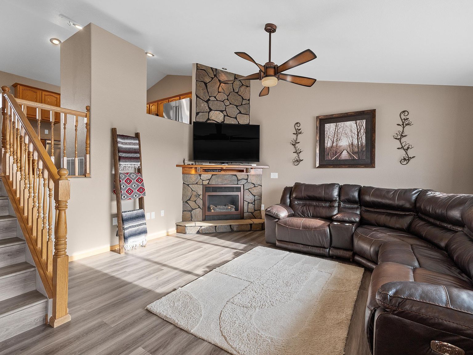 7150 Castlewood Dr Summerset, SD 57718 - Thumbnail 3