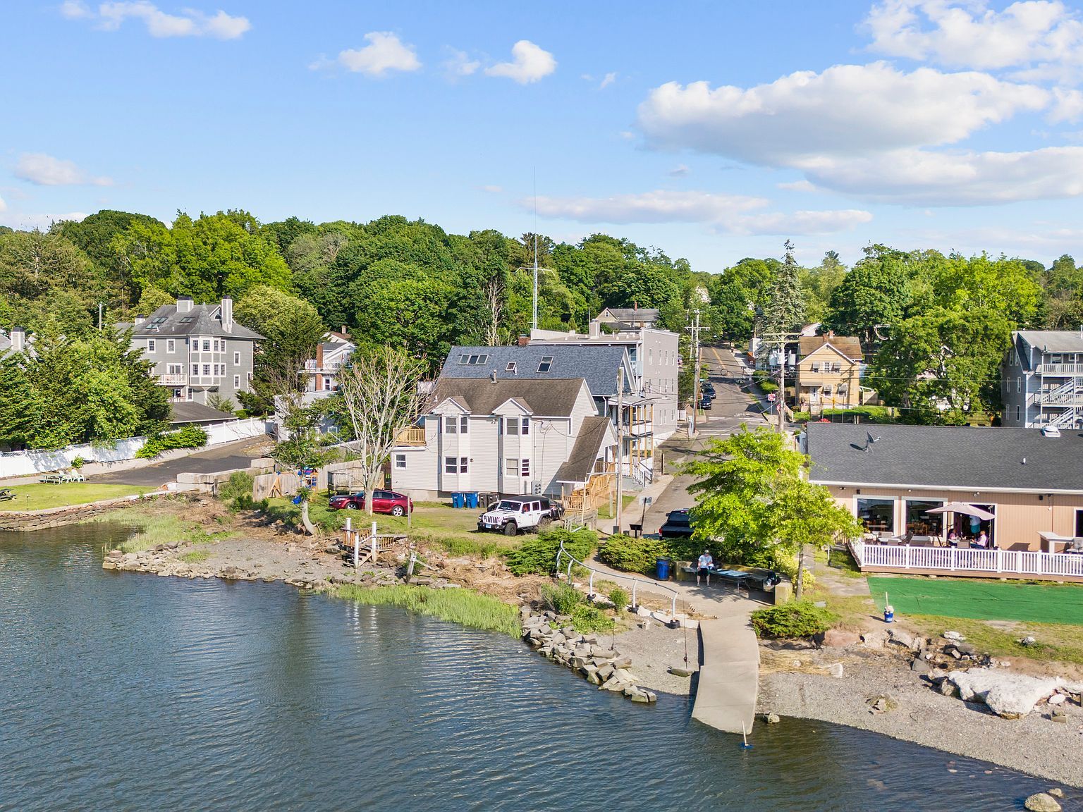 728 Quinnipiac Ave New Haven, CT 06513 - Thumbnail 3