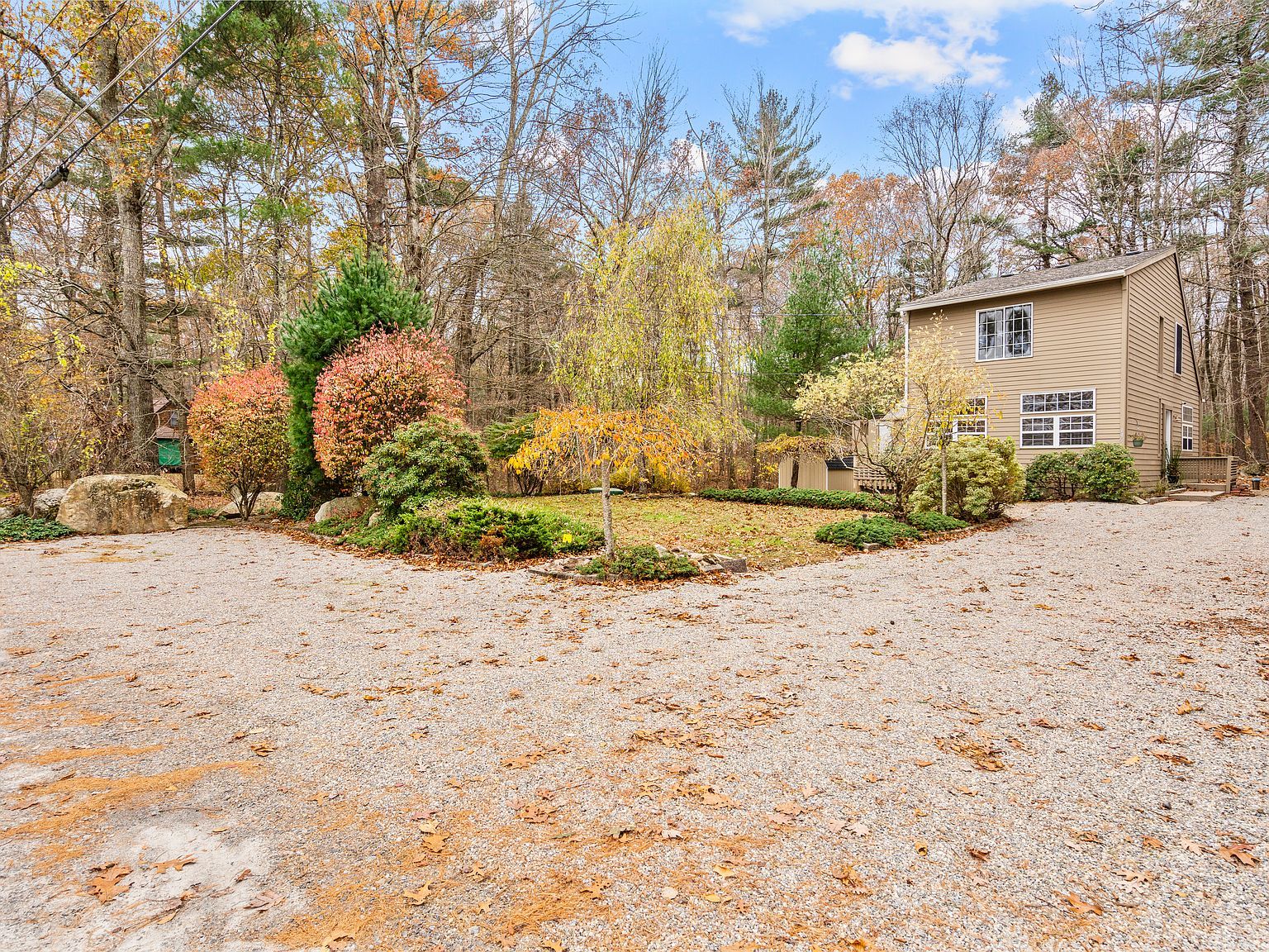 145 Lakeside Dr Lebanon, CT 06249 - Thumbnail 3