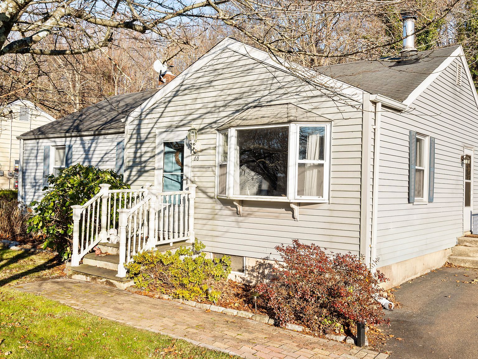 68 Dominican Rd Branford, CT 06405 - Thumbnail 3