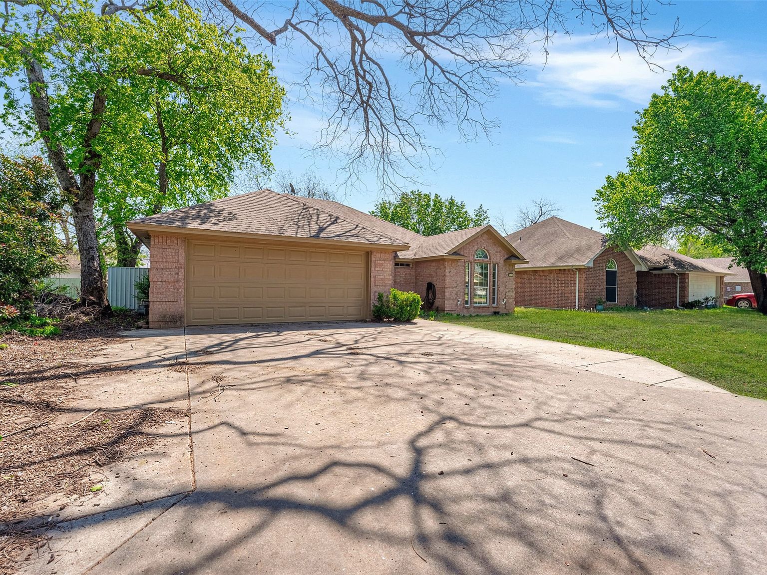 604 N Cherry St Aubrey, TX 76227 - Thumbnail 3